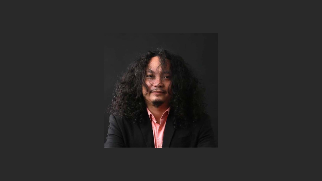 Portrait of artist Vu Anh