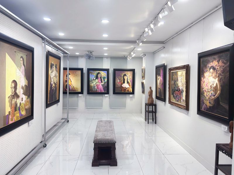 The calm ambiance at Binh Minh Art Gallery makes for an inspiring, relaxed art viewing experience.