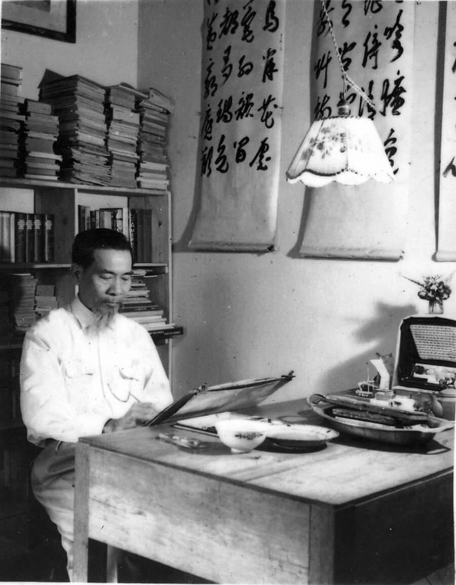 Painter Mai Trung Thu was a prominent figure in Vietnamese fine arts, renowned for his many works created on silk.